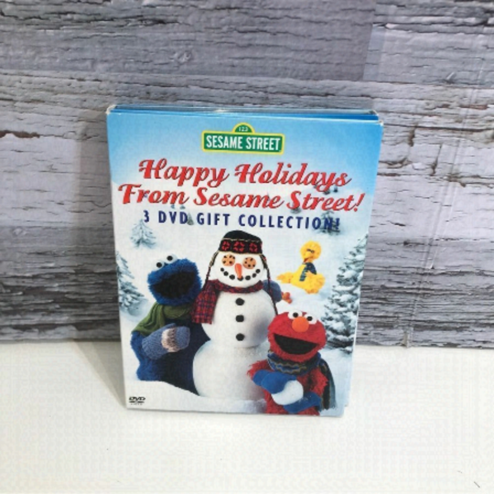 𝅺sesame Street Happy Holiday Collection  3 Disk DVD set
